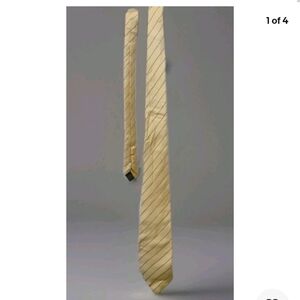 Donald J. Trump Signature Collection 100% Silk Yellow W/ Blue Stripes